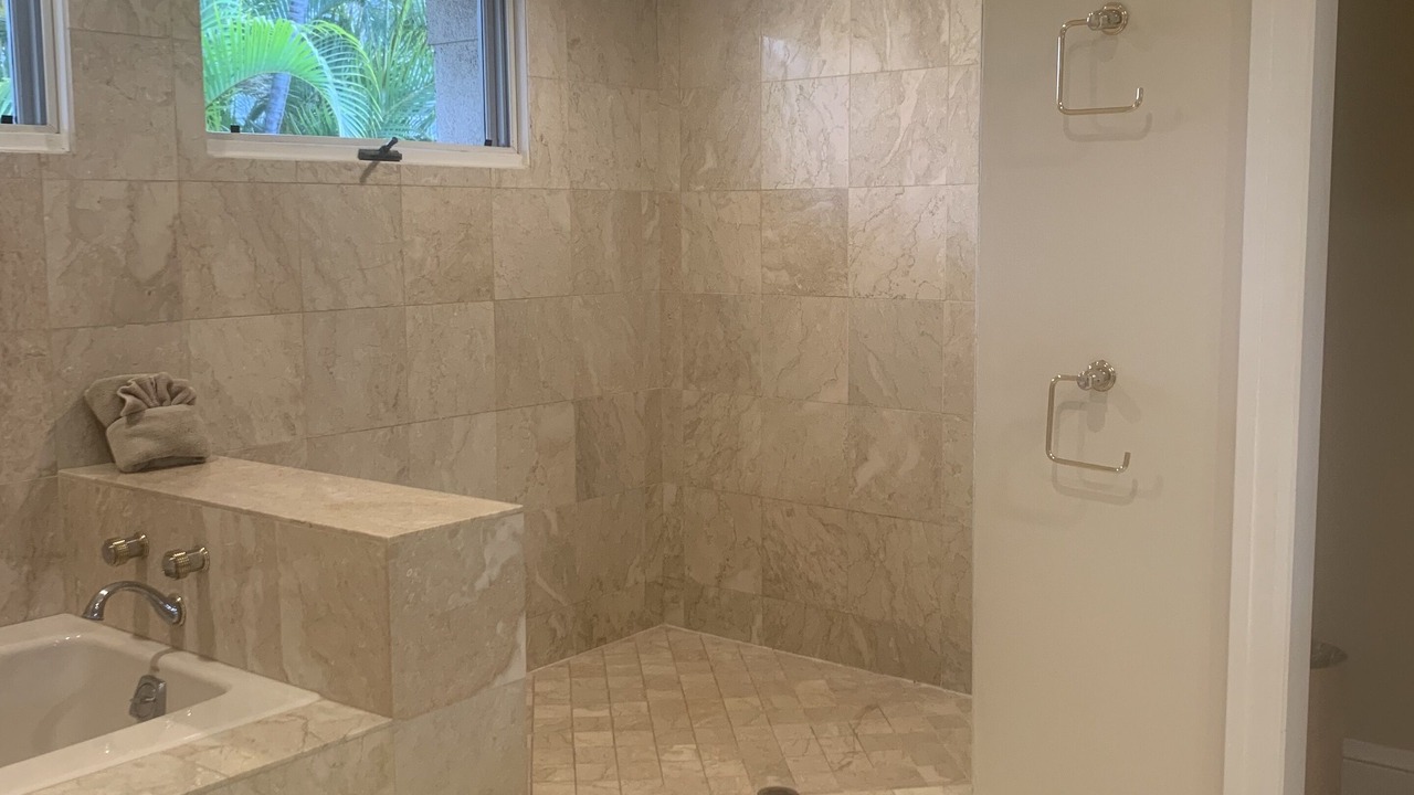Photo of Bathroom in Napili