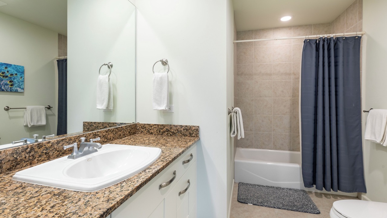 Photo of Bathroom in Kahaluu-Keauhou