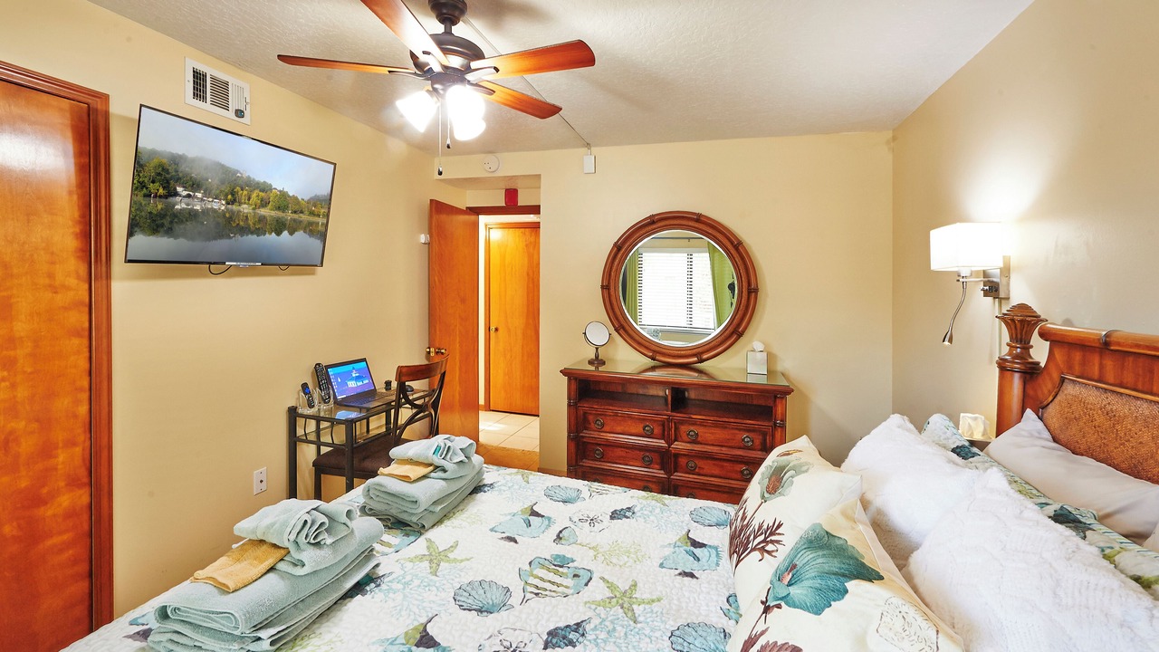 Photo of Bedroom in Cocoa Beach