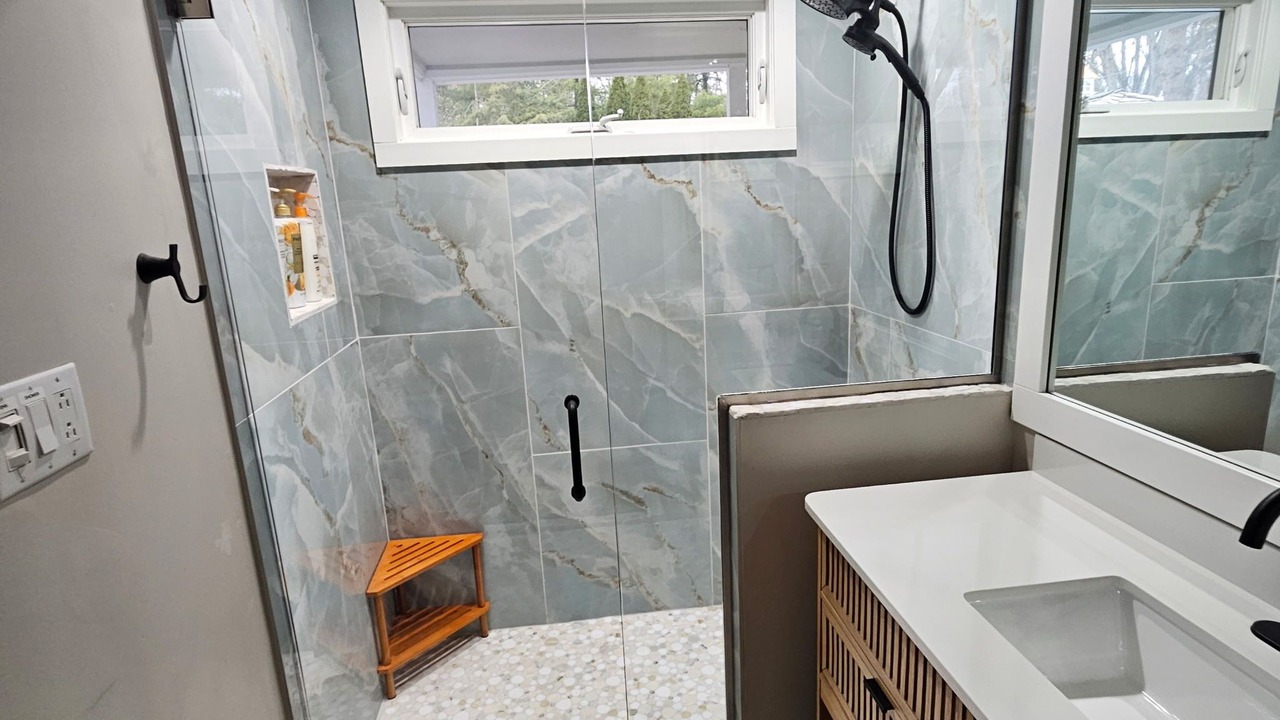 Photo of Bathroom in Union Pier