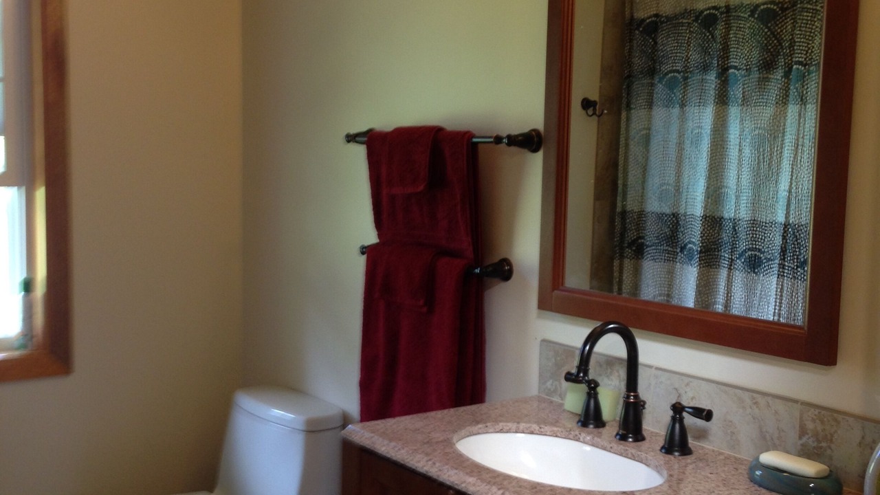 Photo of Bathroom in Hawaiian Acres