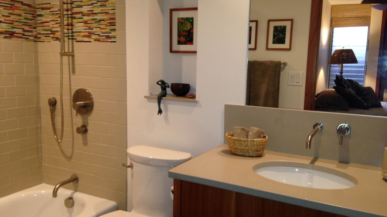 Photo of Bathroom in Maalaea