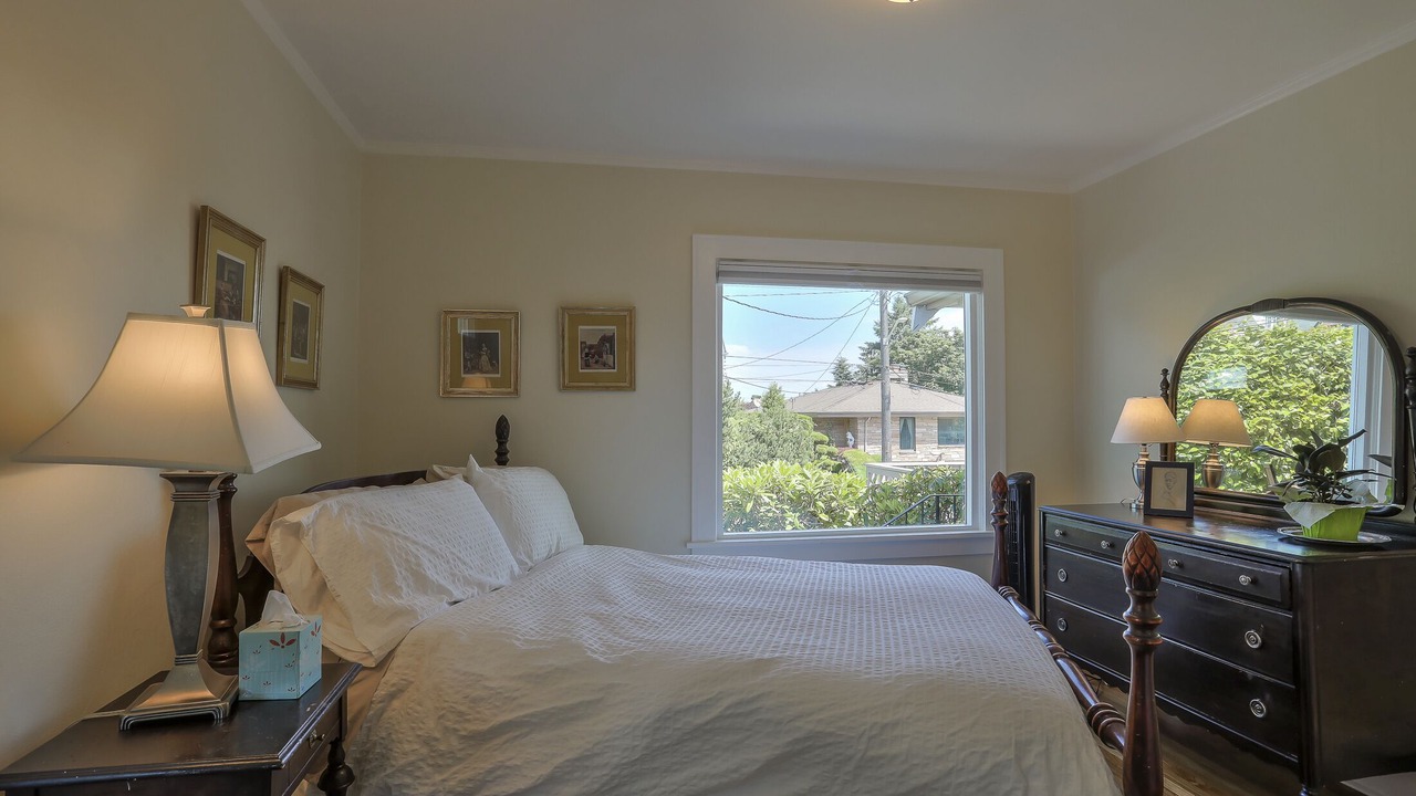 Photo of Bedroom in Southeast Magnolia