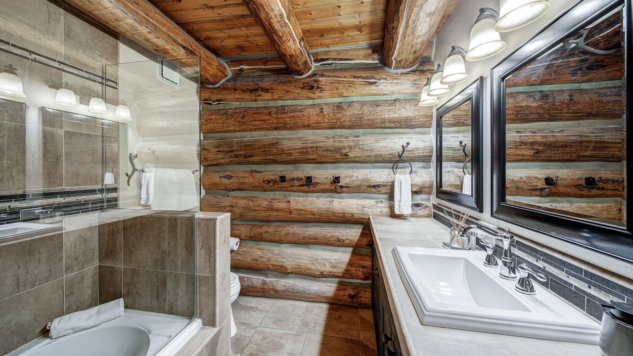 Photo of Bathroom in Blue River