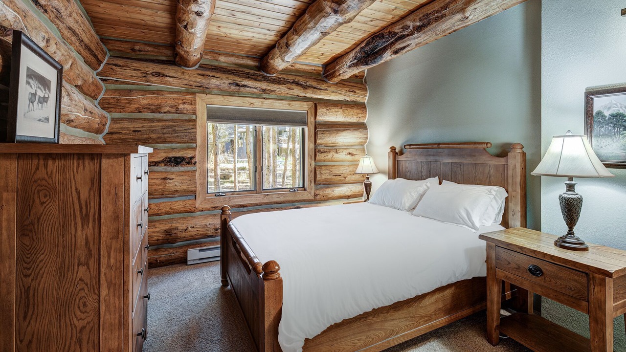 Photo of Bedroom in Blue River