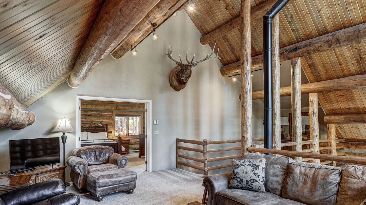 Photo of Livingroom in Blue River