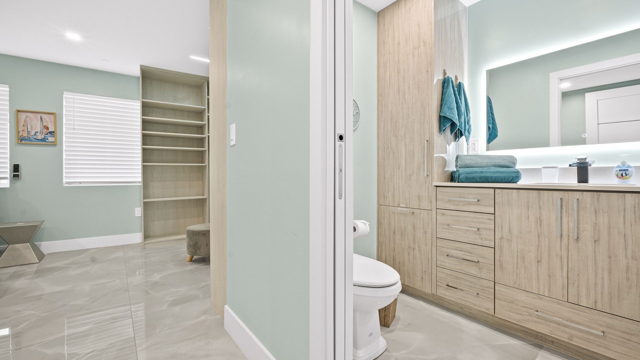 Photo of Bathroom in Hollywood South Central Beach