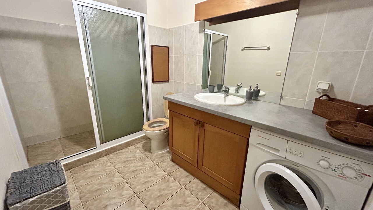 Photo of Bathroom in Pirae