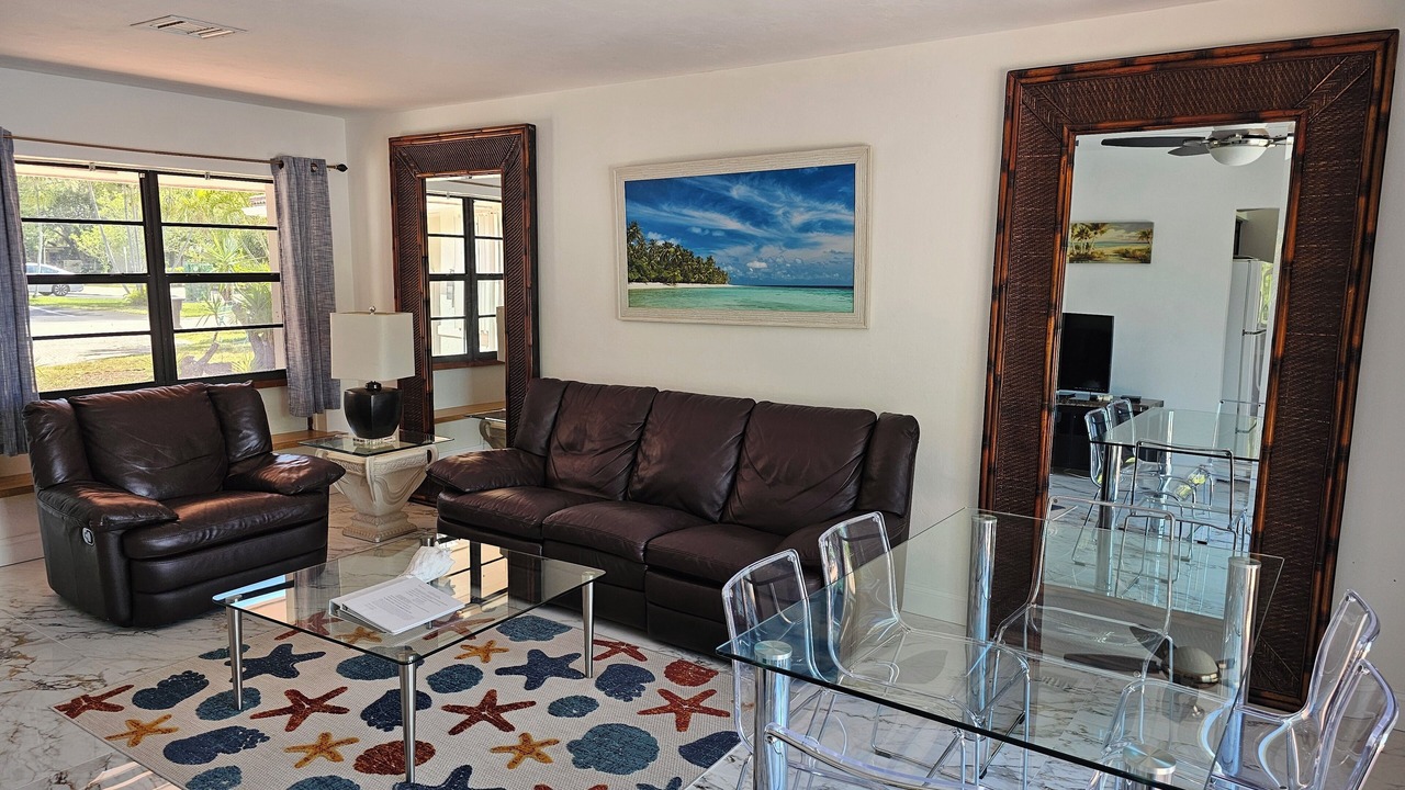 Photo of Livingroom in East Fort Lauderdale