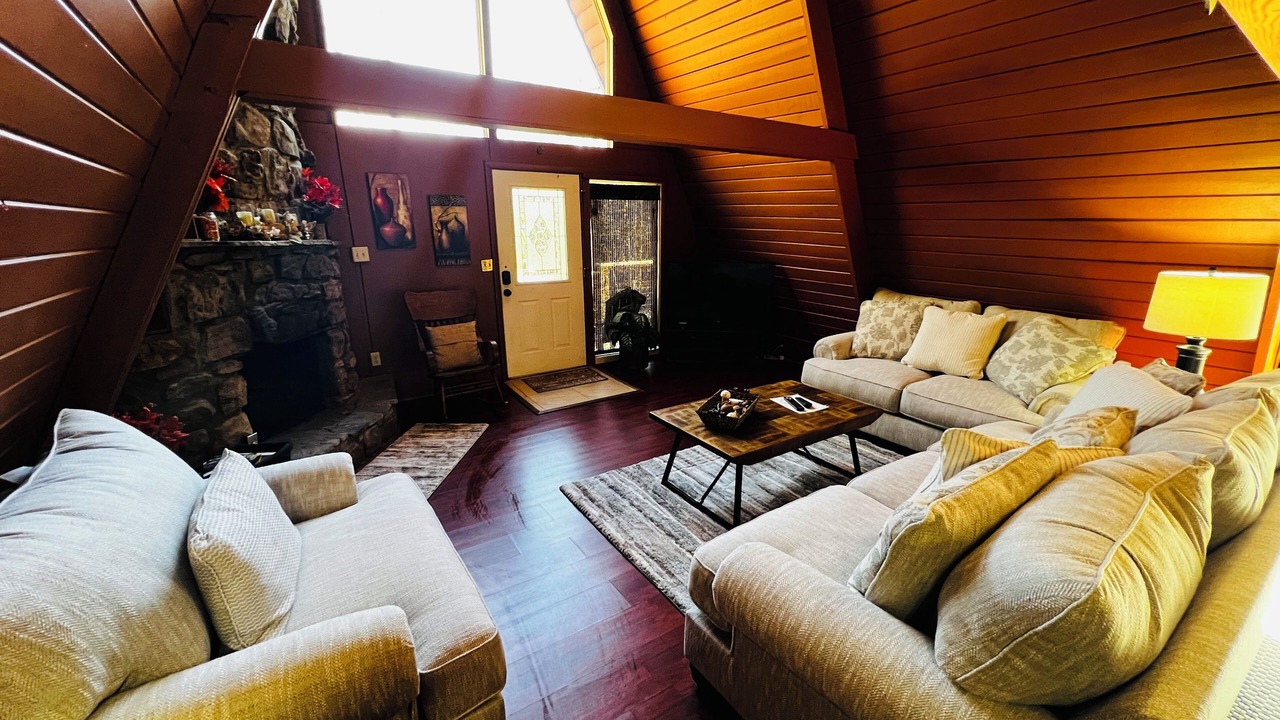 Photo of Livingroom in Chalet Village
