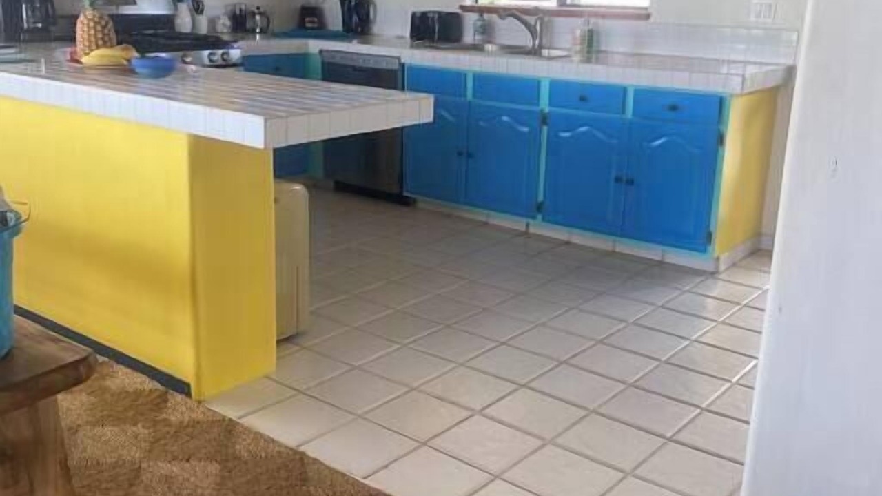 Photo of Kitchen in Haiku