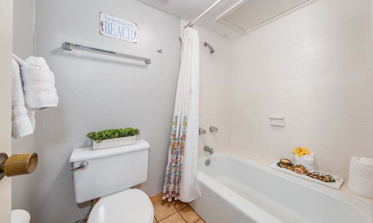 Photo of Bathroom in Kaanapali