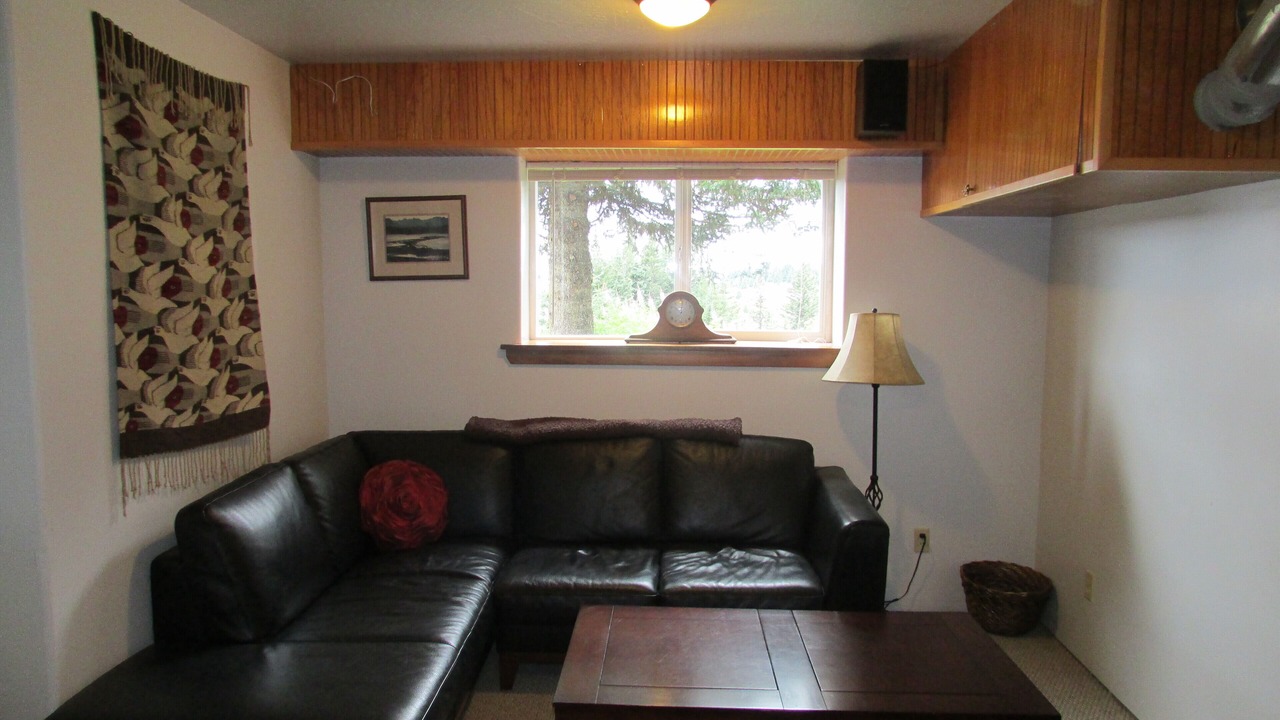 Photo of Bedroom in Diamond Ridge