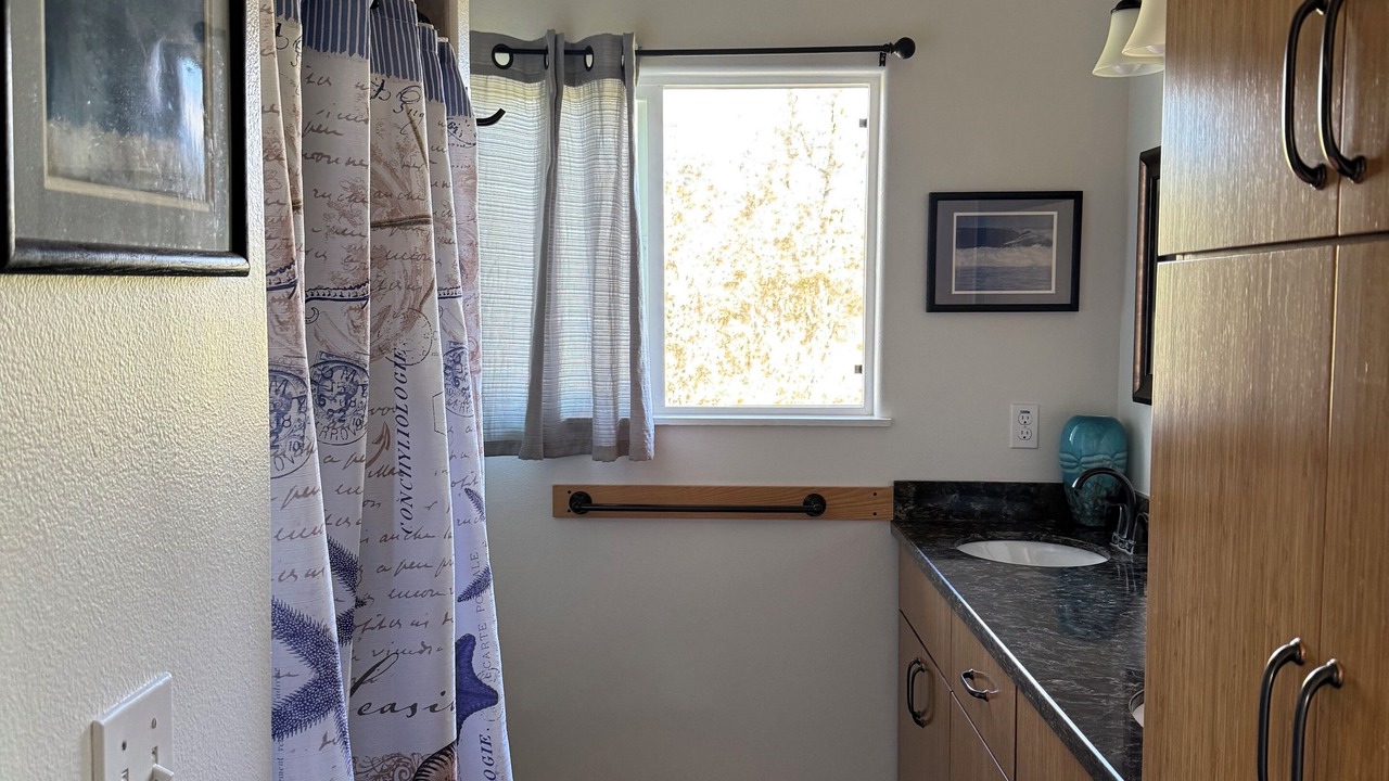 Photo of Bathroom in Keaau