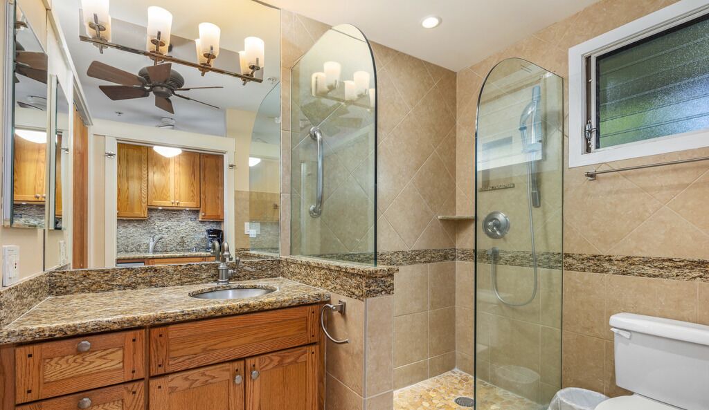 Photo of Bathroom in Napili