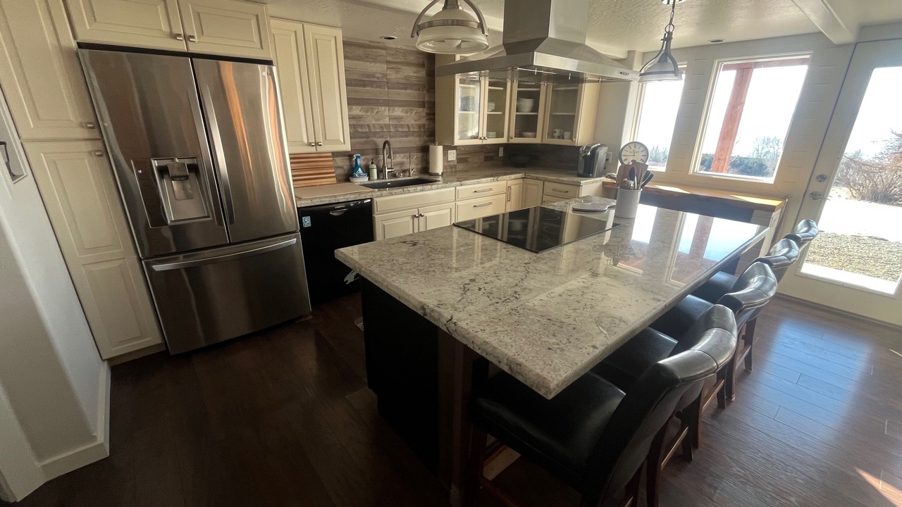Photo of Kitchen in Diamond Ridge