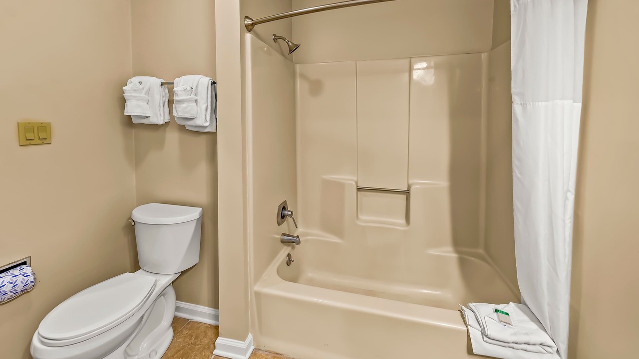 Photo of Bathroom in Fairfield Harbour