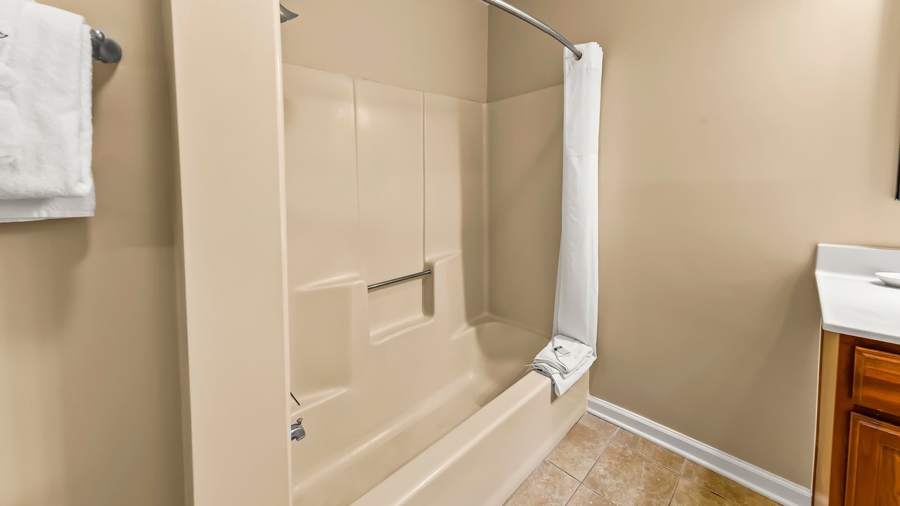 Photo of Bathroom in Fairfield Harbour