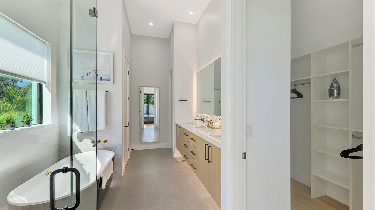 Photo of Bathroom in Long Meadow