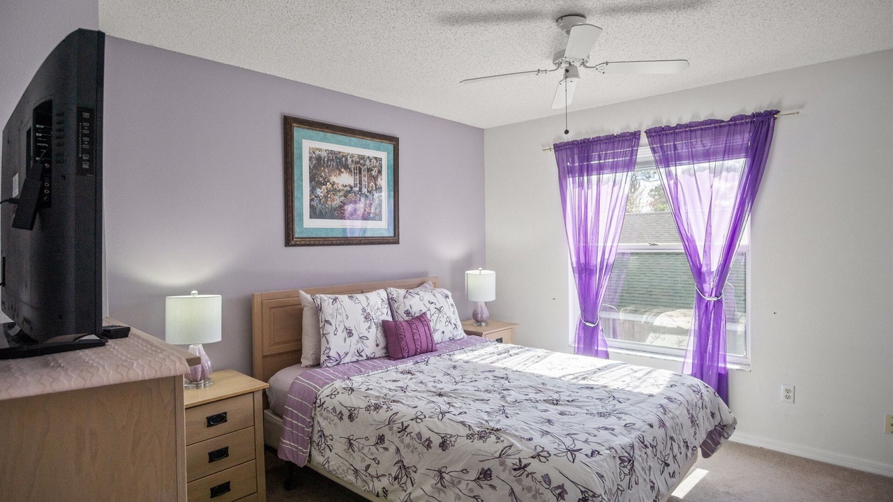 Photo of Bedroom in Lindfields