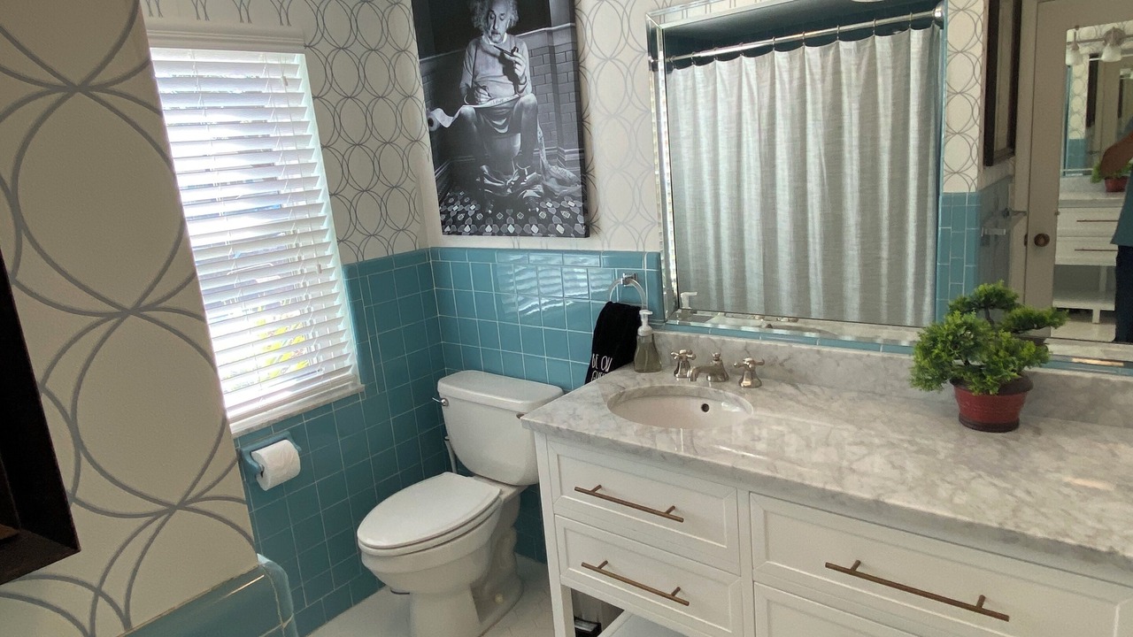 Photo of Bathroom in Bay Hill