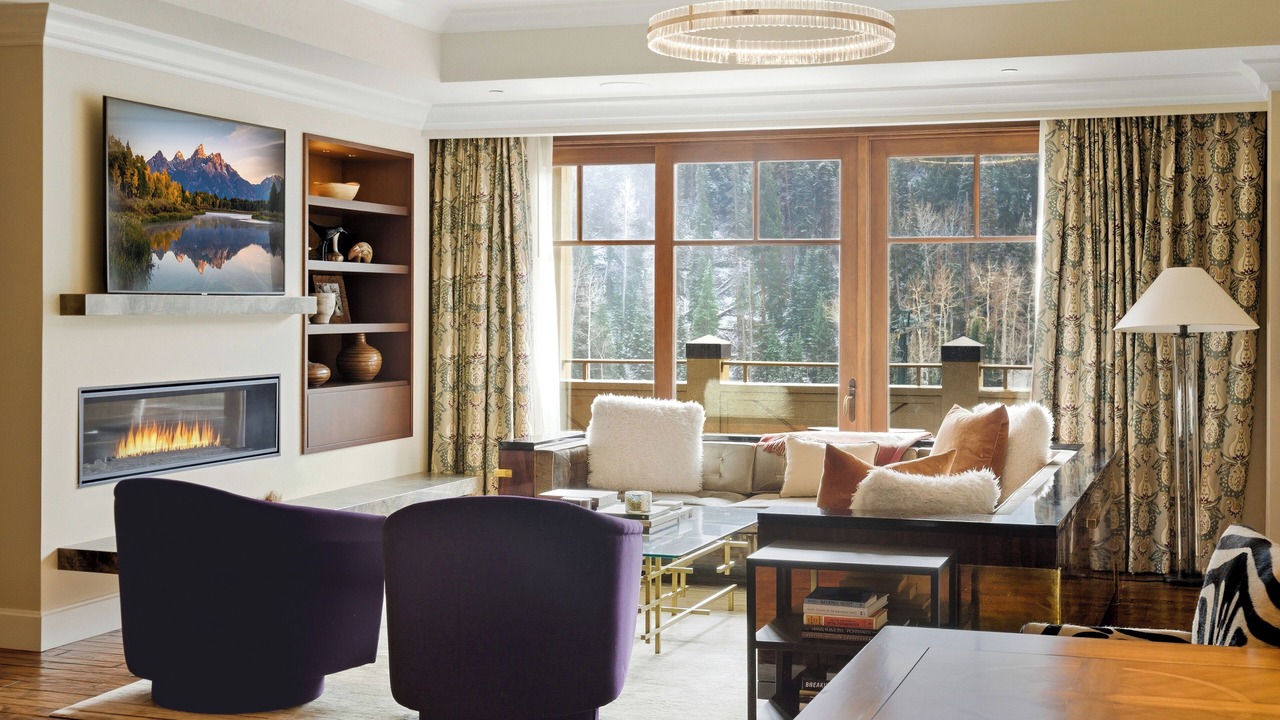 Photo of Livingroom in Empire Pass