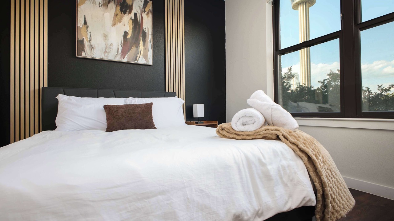 Photo of Bedroom in Southtown