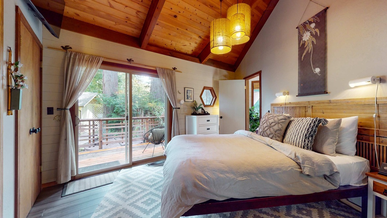 Photo of Bedroom in Mendocino