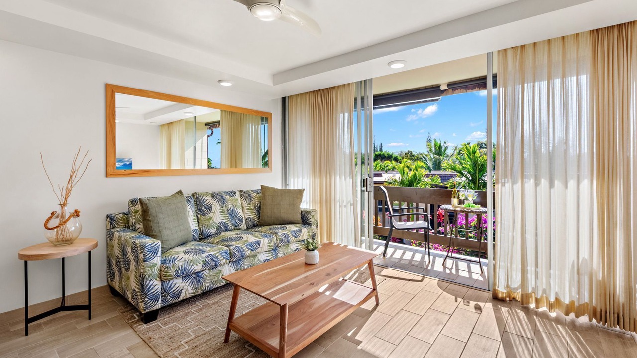 Photo of Livingroom in Napili