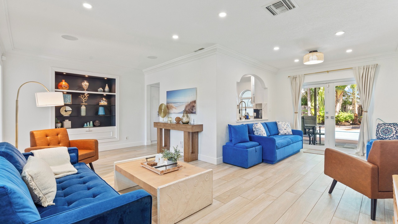 Photo of Livingroom in Survey Creek