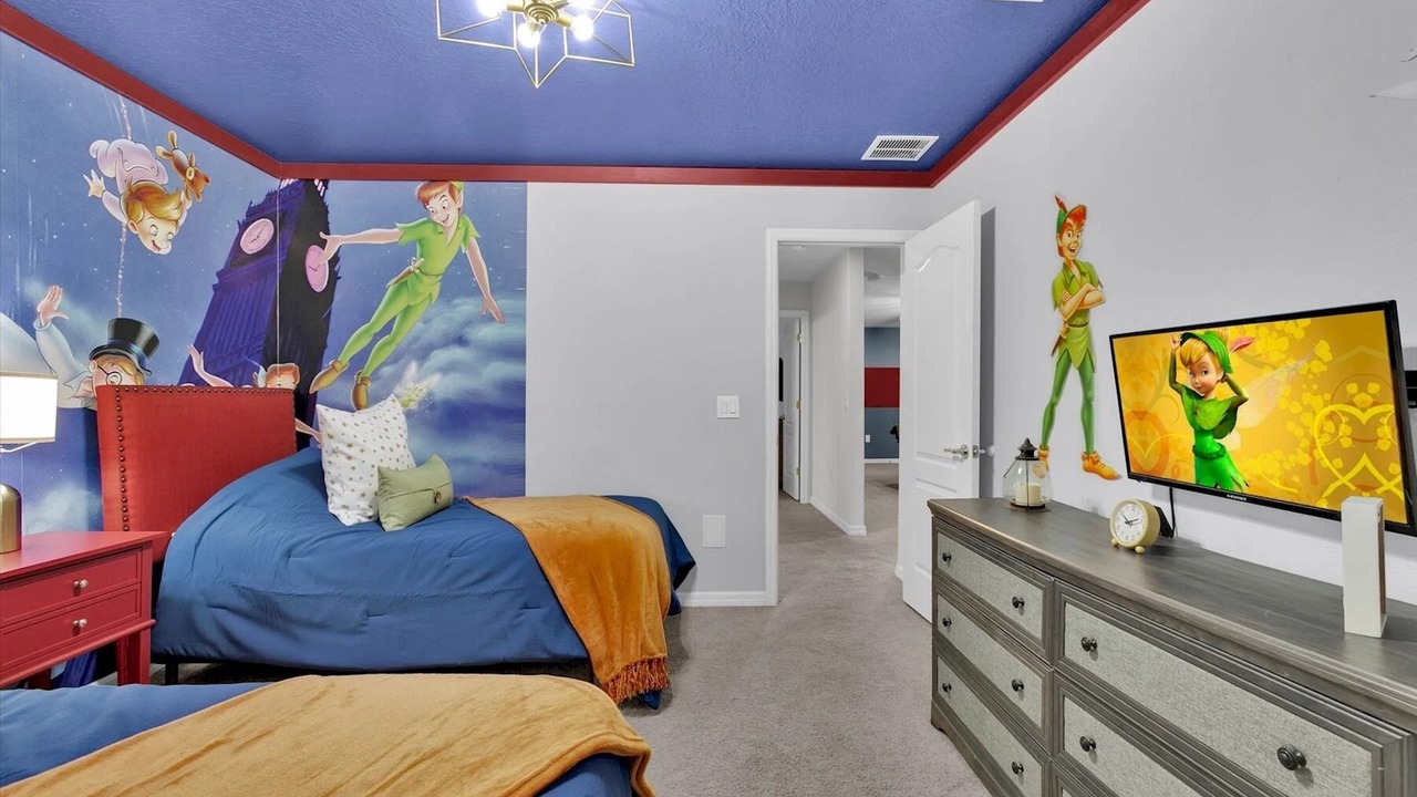 Photo of Bedroom in Bay Lake