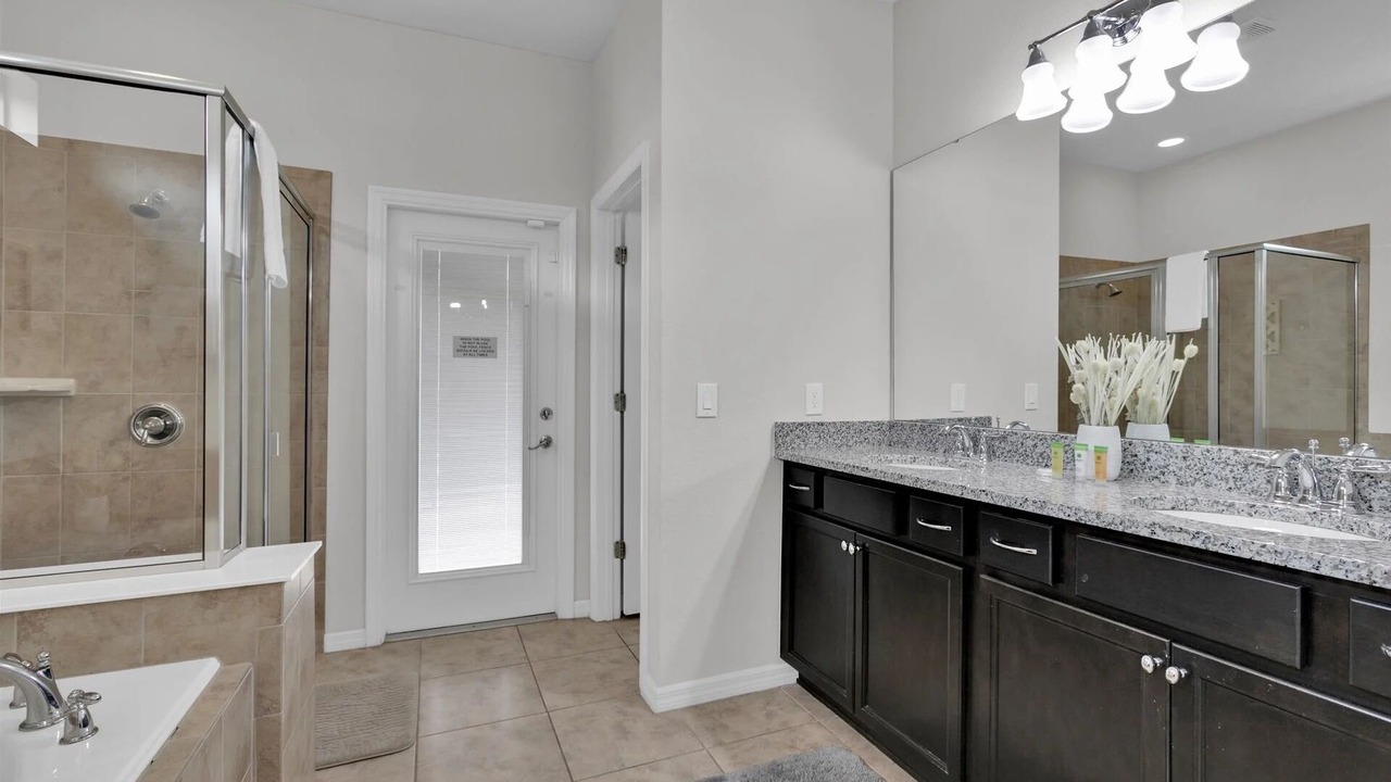 Photo of Bathroom in Bay Lake