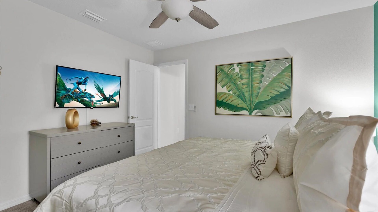 Photo of Bedroom in Bay Lake