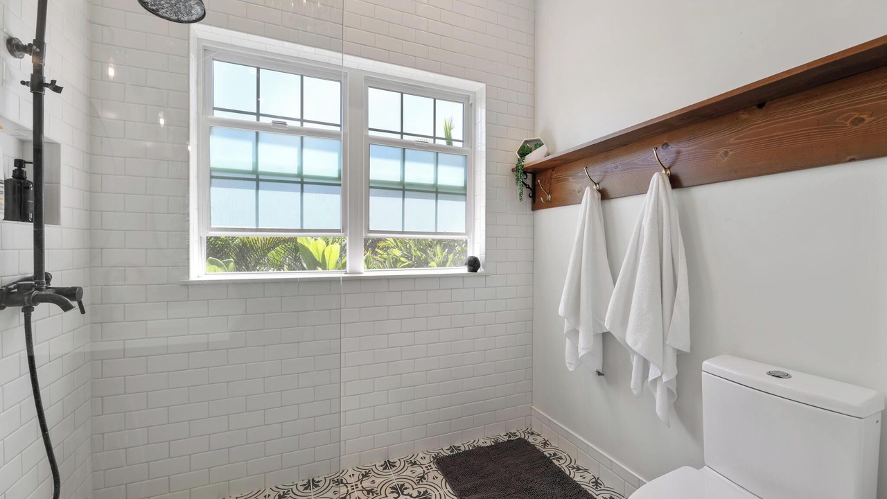 Photo of Bathroom in Wailuku