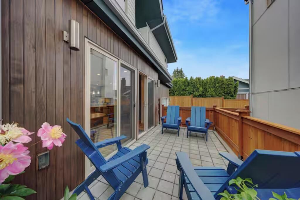 Photo of Patio Balcony in North Admiral