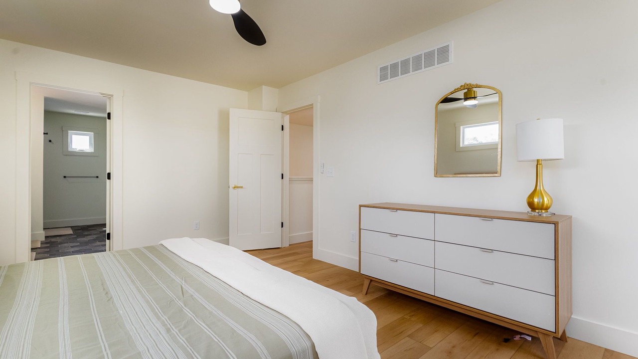 Photo of Bedroom in Northeast South Bend