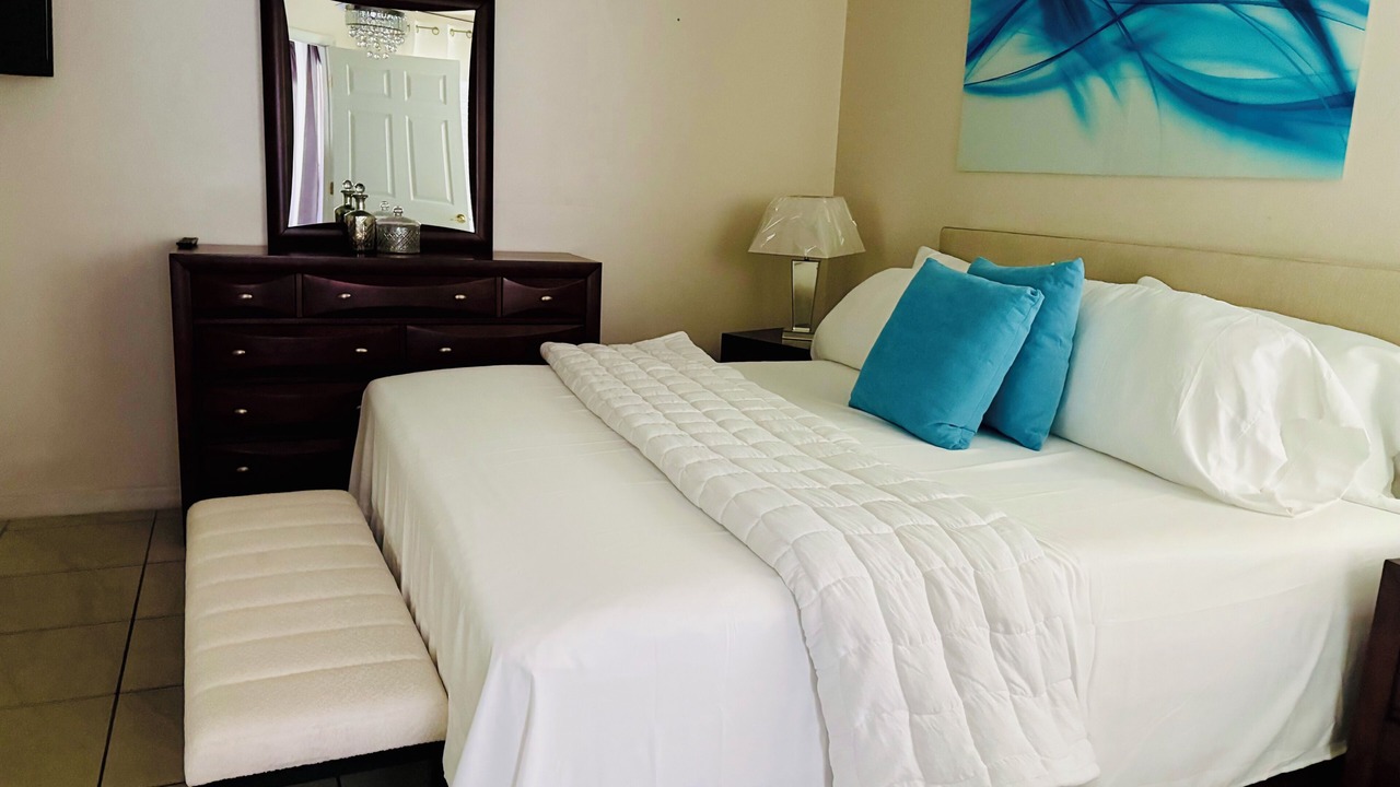 Photo of Bedroom in Lindfields