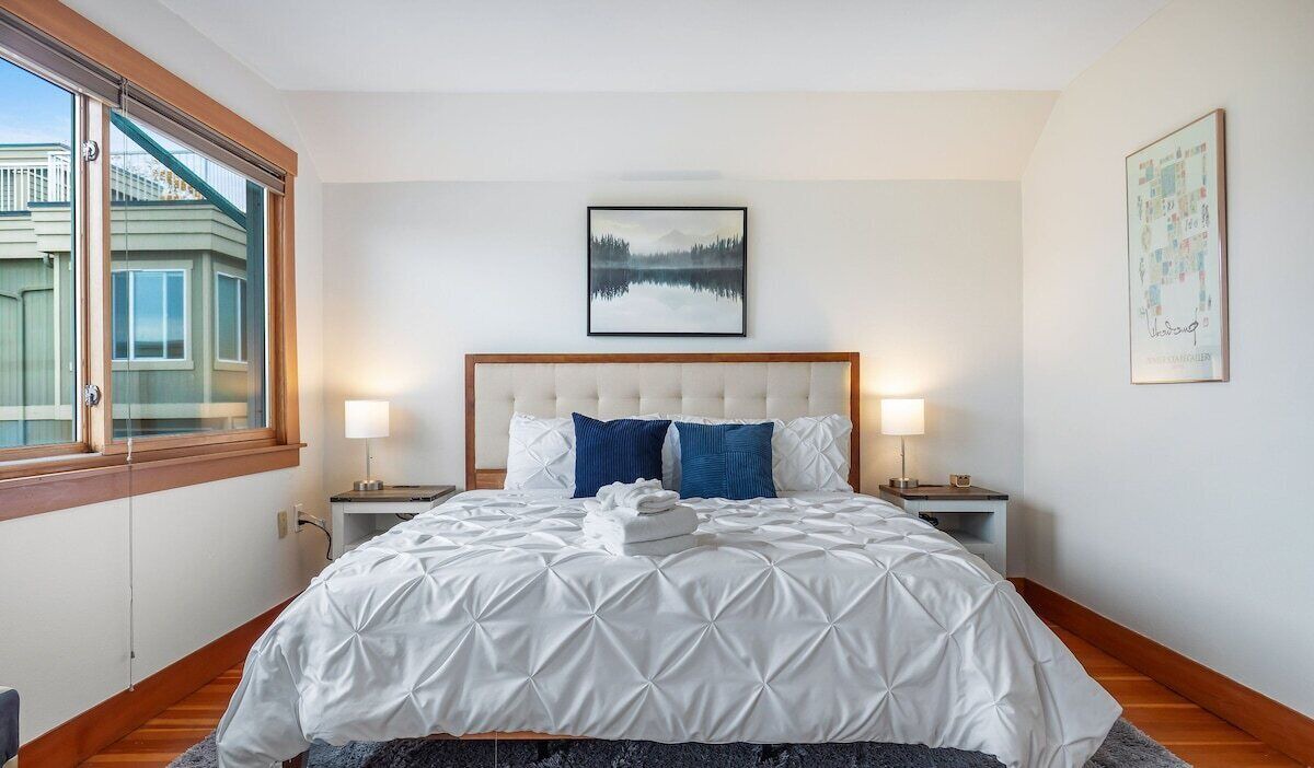 Photo of Bedroom in Lower Queen Anne