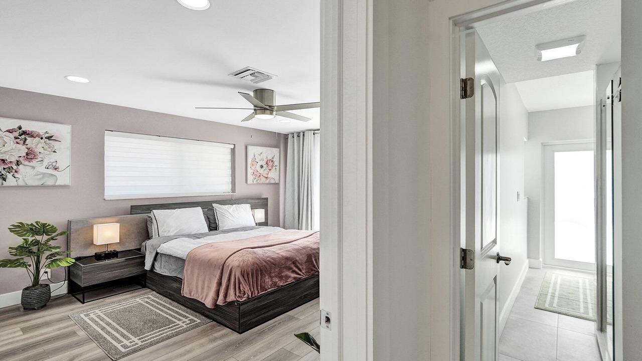 Photo of Bedroom in Garden Isles