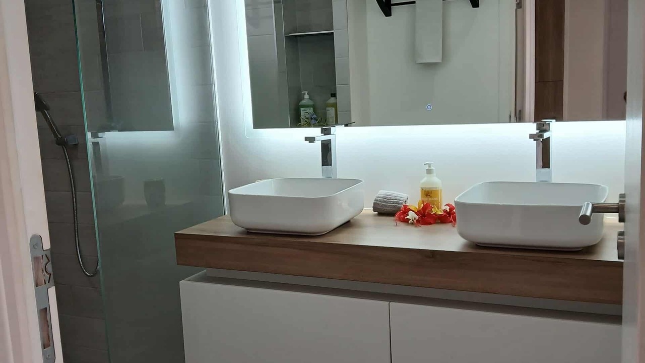 Photo of Bathroom in Faaa