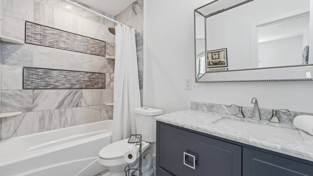 Photo of Bathroom in North Buckhead