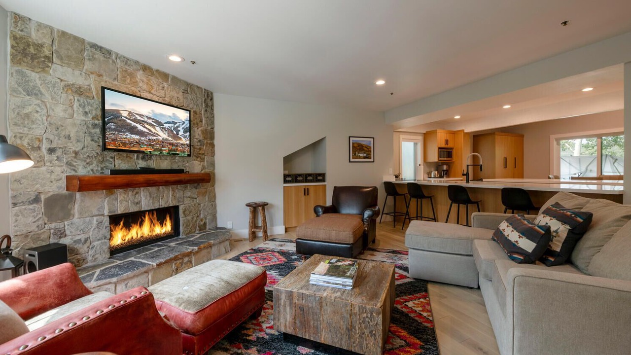 Photo of Livingroom in Deer Valley
