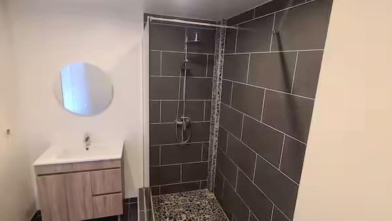 Photo of Bathroom in Papeete