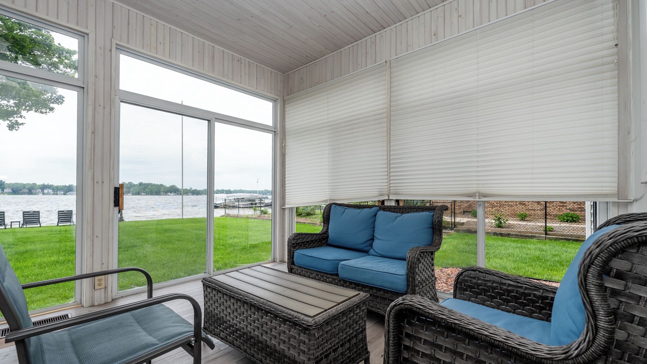 Photo of Livingroom in Paw Paw Lake