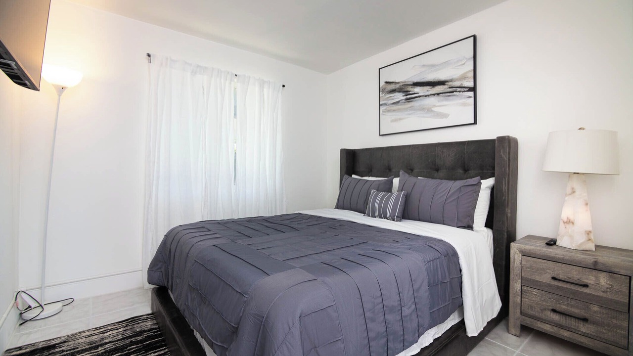 Photo of Bedroom in Coral Ridge Isles