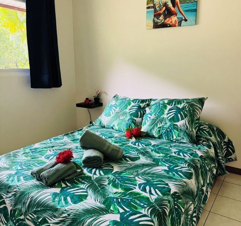Photo of Bedroom in Teahupoo