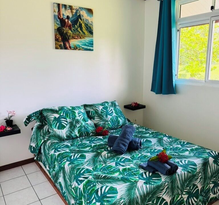 Photo of Bedroom in Teahupoo