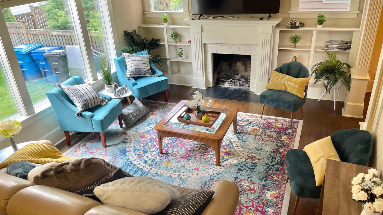 Photo of Bedroom in Queen Anne
