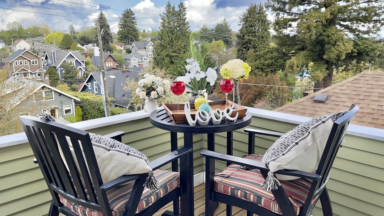 Photo of Patio Balcony in Queen Anne