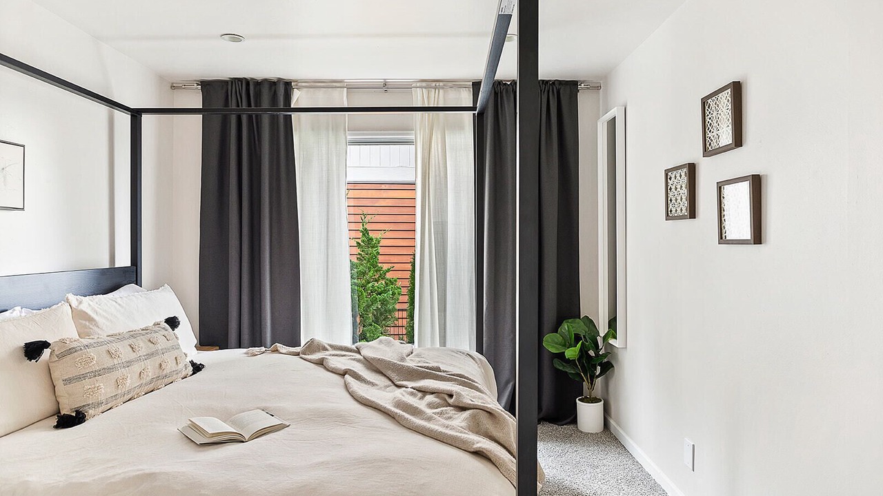 Photo of Bedroom in North Admiral